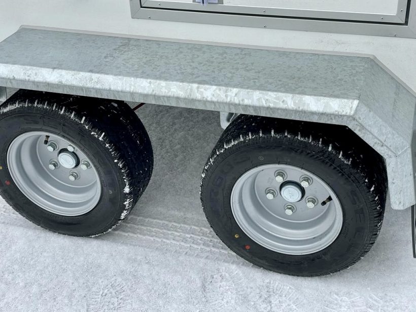 2toiletmetmiva (13) mobiele toiletwagen met miva toilet type 2+1 miva van het merk easywagon