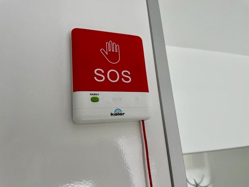 2toiletmetmiva (20) mobiele toiletwagen met miva toilet type 2+1 miva van het merk easywagon