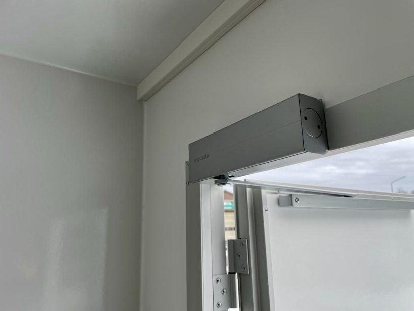 2toiletmetmiva (25) mobiele toiletwagen met miva toilet type 2+1 miva van het merk easywagon