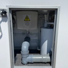 3x17badkamer (2) 3 x Mobiele badkamer type 17 van het merk easywagon