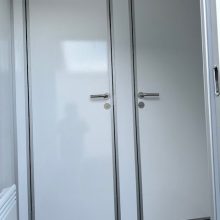 mobiele toiletwagen type 2+1+2 van het merk easywagon