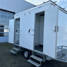 mobiele toiletwagen type 2+1+1 van het merk easywagon