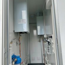 mobiele douchewagen op vier wielen van het merk easywagon