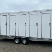 evenementen toiletwagen van het merk easywagon type 6+6
