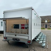 evenementen toiletwagen van het merk easywagon type 6+6