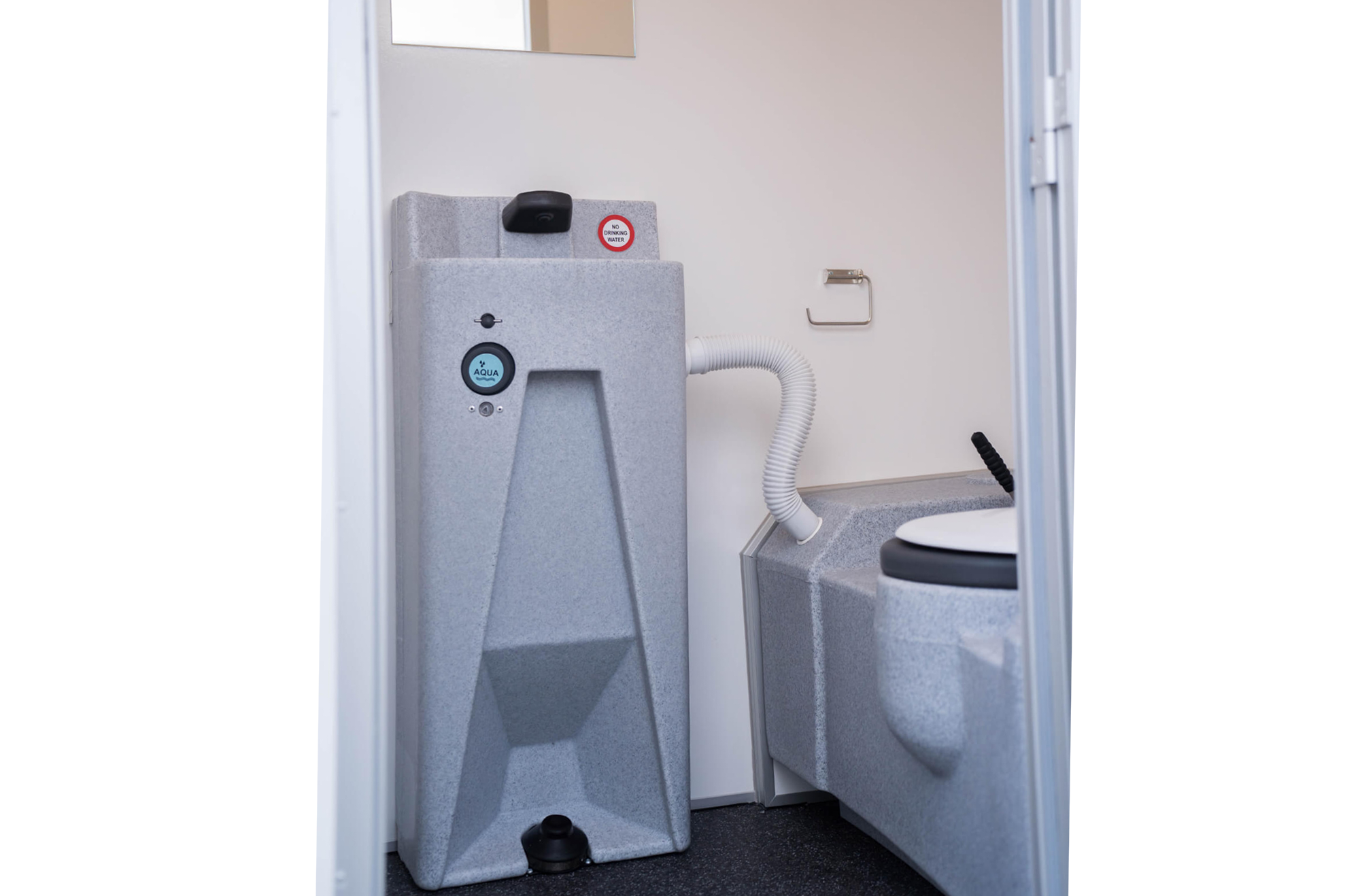 TYPE 240: TOILET TRAILER WITH 2 TOILETS : TANK-2