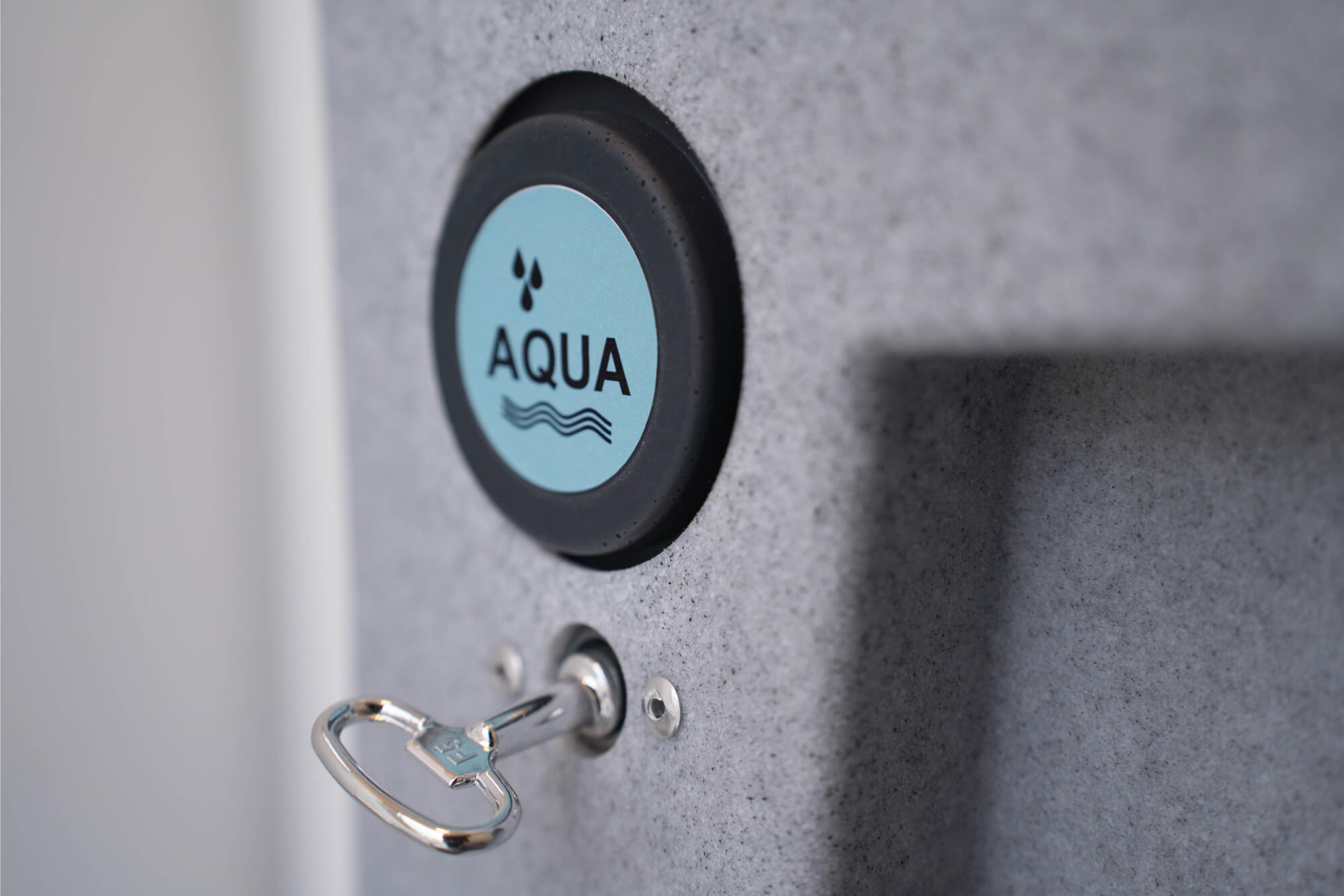 TYPE 240: TOILET TRAILER WITH 2 TOILETS : TANK-7