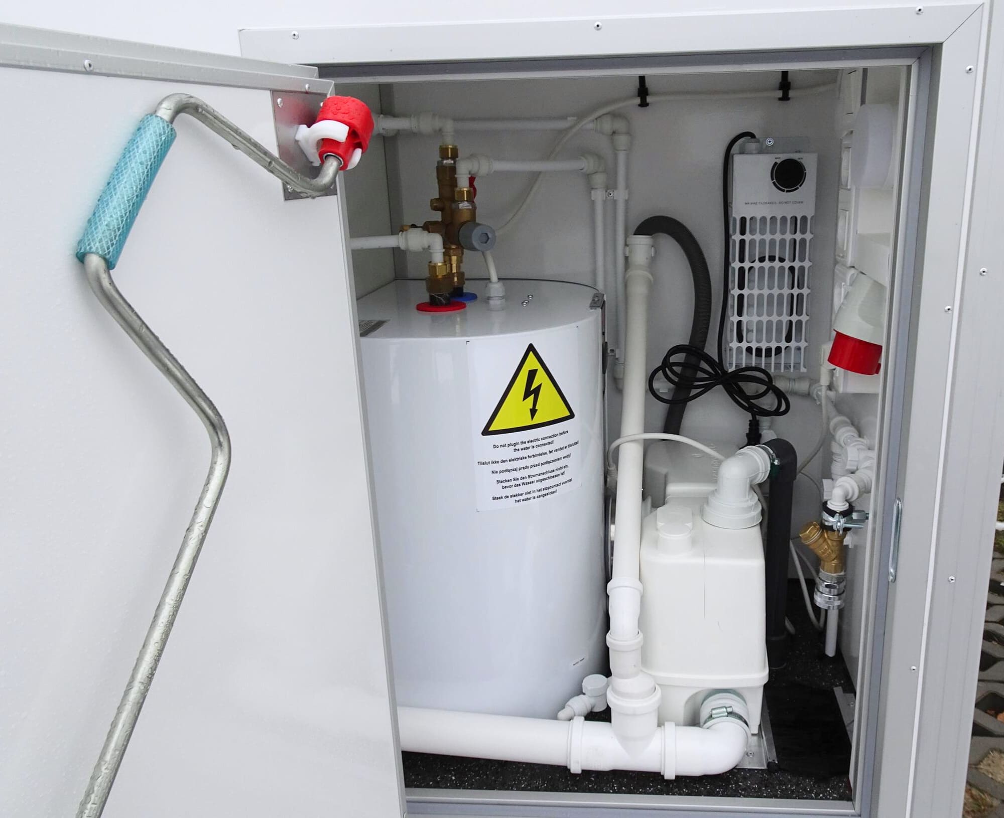 TYPE 320: Schaftwagen met keuken - 4 tot 6 personen - diverse stopcontacten8