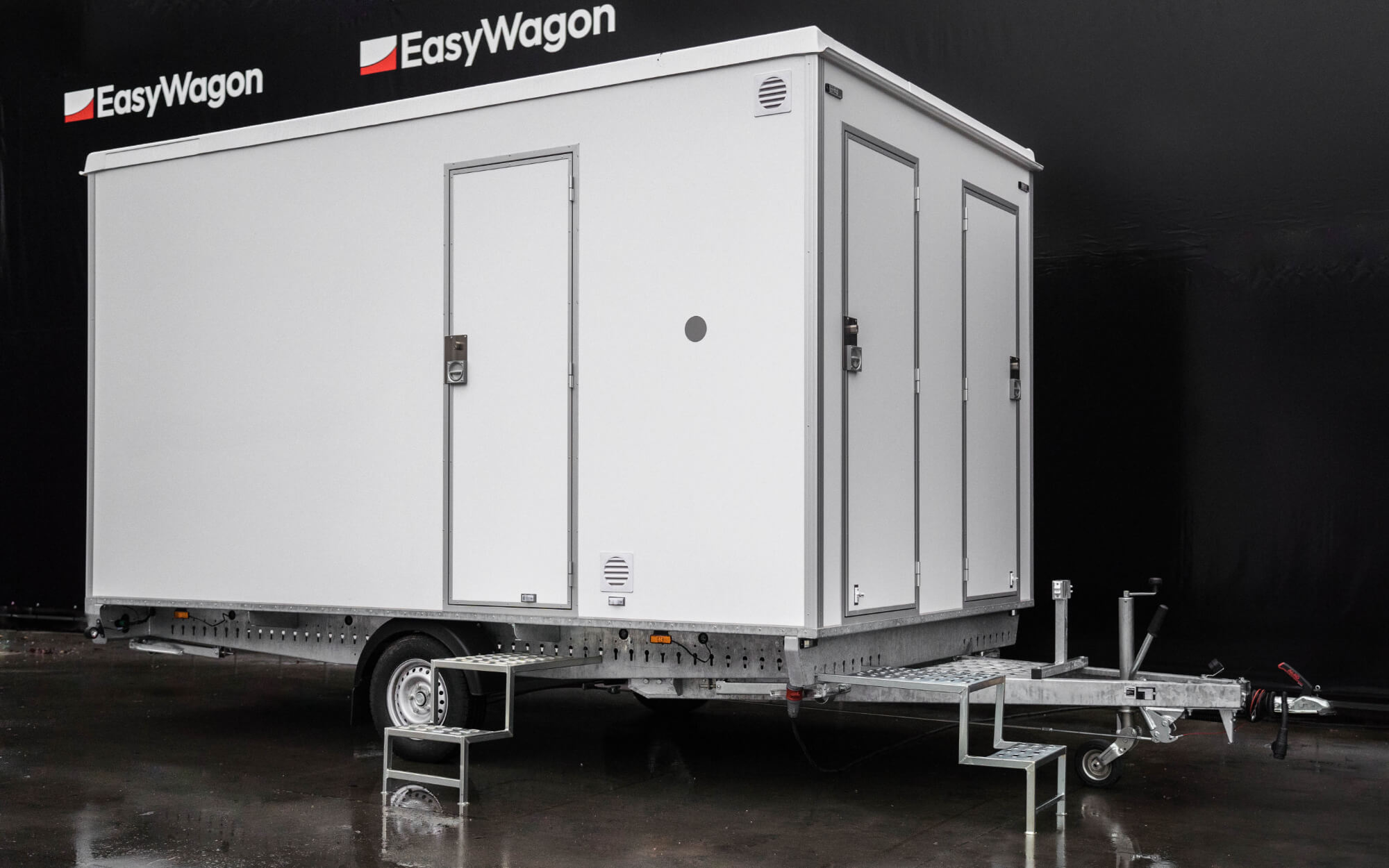 TYPE 335: Schaftwagen:kantoor - 4 personen - tank toilet - gereedschapskamer4