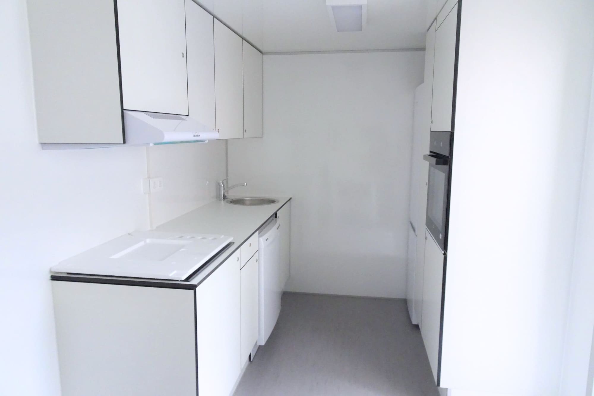 TYPE 570: Schaftwagen:kantoor - 4 personen - complete keuken - 1 douche - 1 toilet10