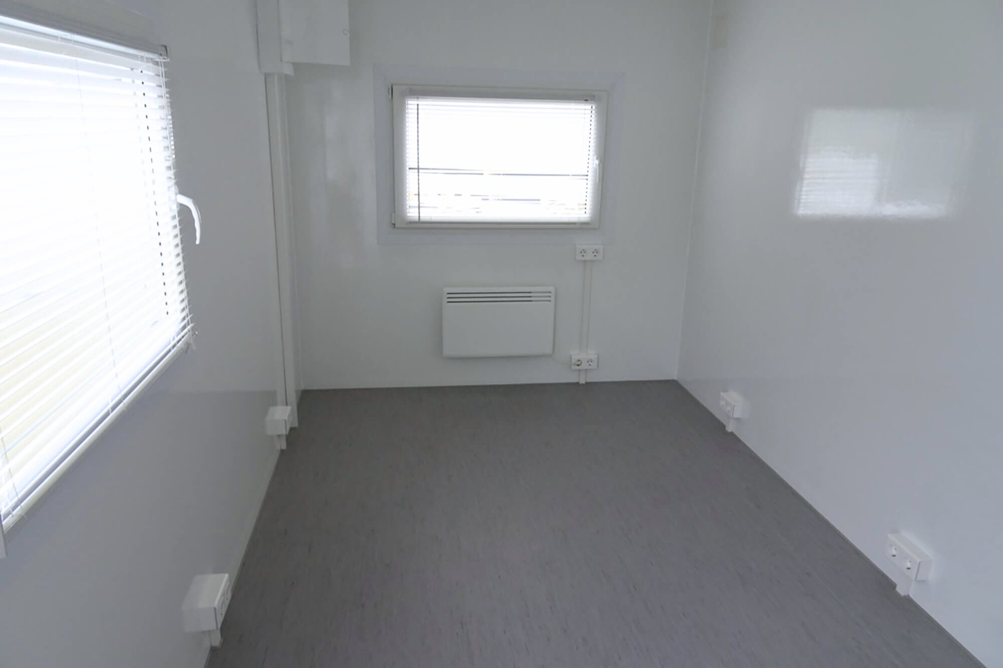 TYPE 570: Slaapwagen - bed 2 personen - keuken - 1 douche - 1 toilet4